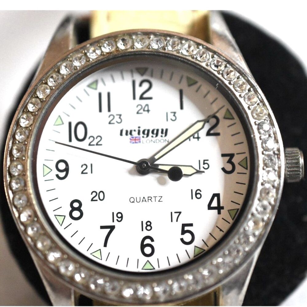 Vintage Twiggy London Yellow Band Silver Tone Rhinestone New Battery Watch